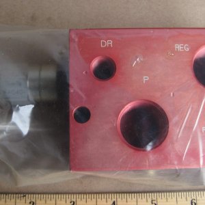 PAV40-T6P-15AR PRESS.RED. VALVE