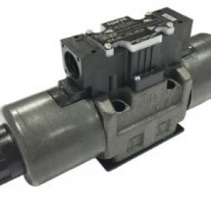 SS-G03-C9-R-D1-E22 Terminal Box Style Directional Control Valve