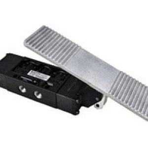 K81DA00KC0KT2 Nugget 200 Series 5/3 APB spring centered treadle actuated 1/4" NPT ported valve