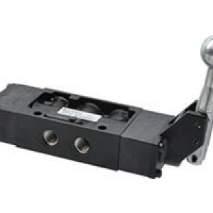 K81DA06KC0KL2 Nugget 200 Series 5/3 COE lever/lever/lever actuated 1/4" NPT ported valve