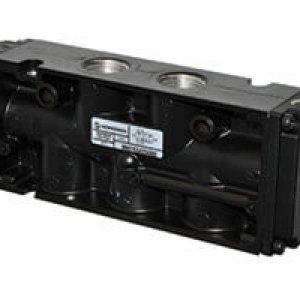 MN01CGA23A000 Nugget 500 Series 5/2 air actuated/air actuated 1/2" NPT ported valve